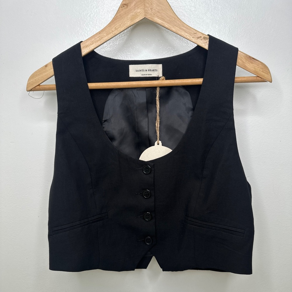 NWT Saint and Hearts black cropped suit vest
